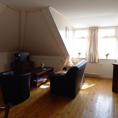 Hotel 'T Doktershus Lemmer Bagian luar foto